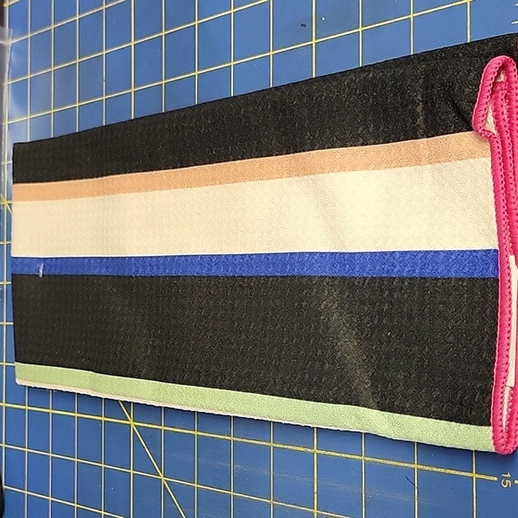 Waffle Hand Towel Bold Stripe Berry Room Essentials 16x26 NWT - Set of 4 - Picture 6 of 6